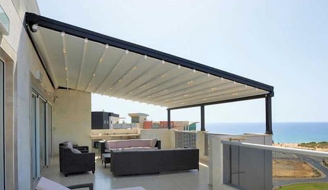 Dàn Che Nắng Vải Bạt 7 Lớp Chống Cháy - Dàn che vải bạt 7 lớp chống cháy, chống UV, chống nóng hiệu quả từ Queen Sky Light. - Thumbnail 3