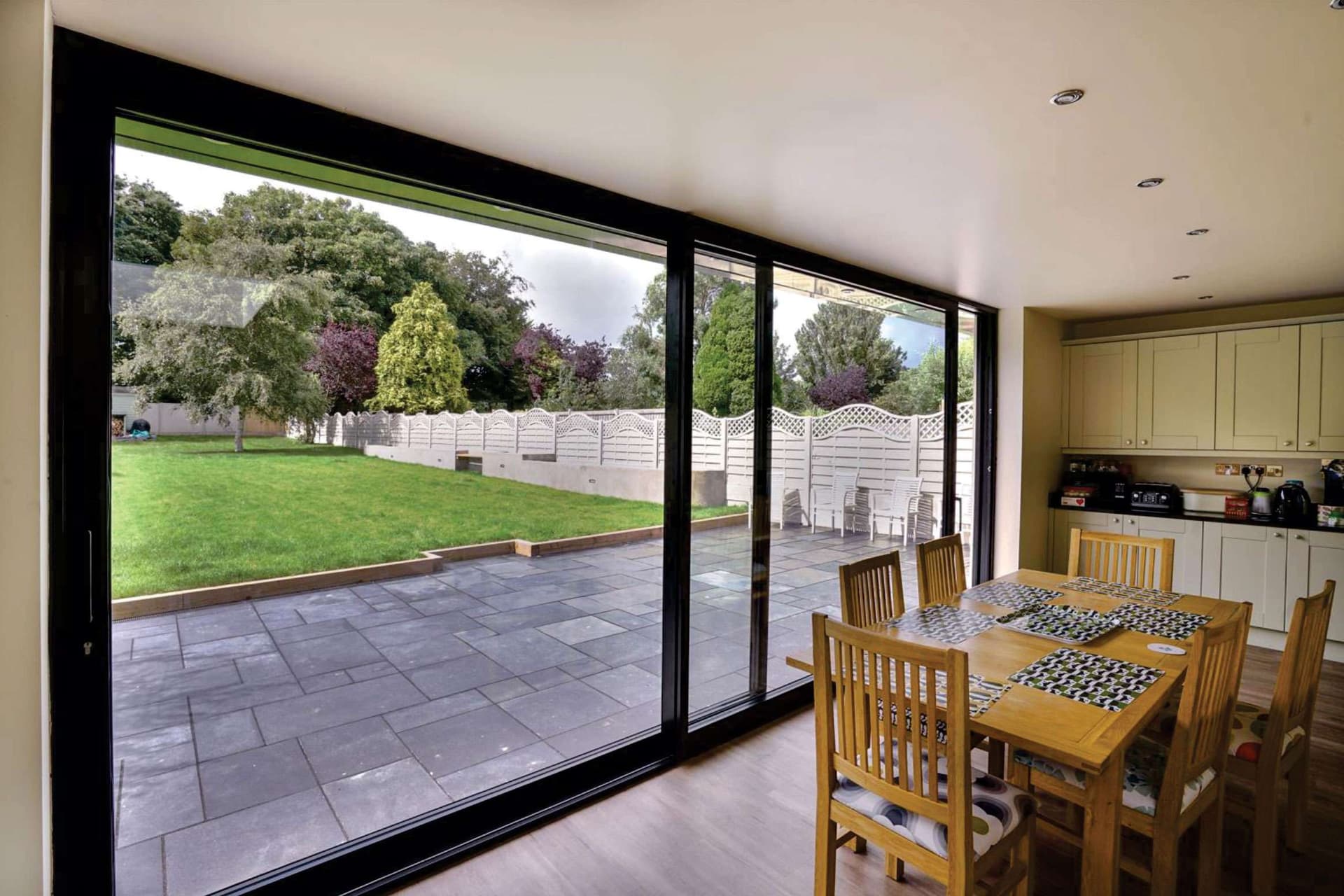 Tuệ Tâm LÜMAL - Mái hiên di động và cửa nhôm cao cấp